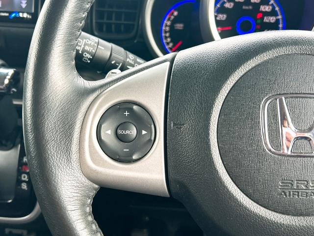 Ｎ－ＢＯＸカスタム Ｇ・ターボＡパッケージ　ＥＴＣ　バックカメラ　両側電動スライドドア　ナビ　オートクルーズコントロール　衝突被害軽減システム　オートライト　ＨＩＤ　スマートキー　アイドリングストップ　電動格納ミラー　ベンチシート　ＣＶＴ（10枚目）