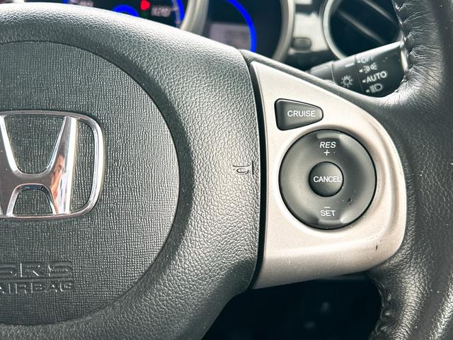 Ｎ－ＢＯＸカスタム Ｇ・ターボＡパッケージ　ＥＴＣ　バックカメラ　両側電動スライドドア　ナビ　オートクルーズコントロール　衝突被害軽減システム　オートライト　ＨＩＤ　スマートキー　アイドリングストップ　電動格納ミラー　ベンチシート　ＣＶＴ（11枚目）