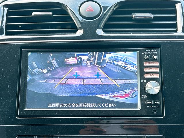 バックカメラ装備。駐車が苦手な方には欠かせません。