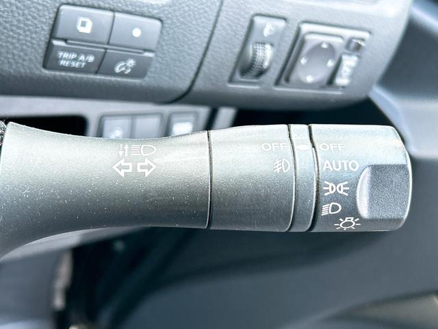 オートライト機能付きなのでつけ忘れや消し忘れの心配もありません。