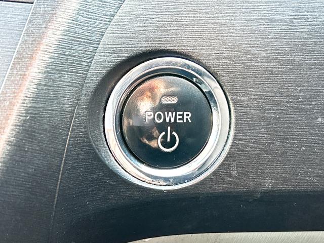 プリウス S LEDエディション ETC アルミホイール オートライト LEDヘッドランプ ヘッドライトウォッシャー CVT スマートキー アイドリングストップ 電動格納ミラー 盗難防止システム CD 衝突安全ボディ ABS ESC(7枚目)
