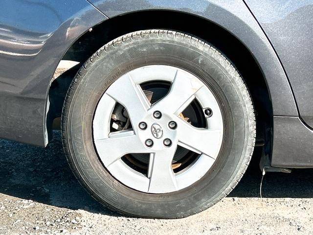 プリウス S LEDエディション ETC アルミホイール オートライト LEDヘッドランプ ヘッドライトウォッシャー CVT スマートキー アイドリングストップ 電動格納ミラー 盗難防止システム CD 衝突安全ボディ ABS ESC(20枚目)