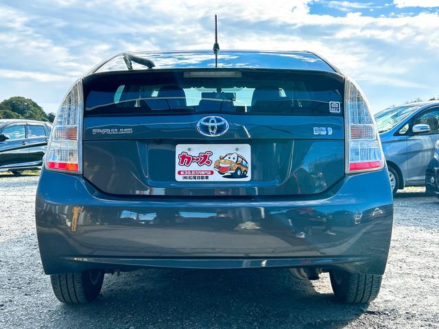 プリウス S LEDエディション ETC アルミホイール オートライト LEDヘッドランプ ヘッドライトウォッシャー CVT スマートキー アイドリングストップ 電動格納ミラー 盗難防止システム CD 衝突安全ボディ ABS ESC(30枚目)
