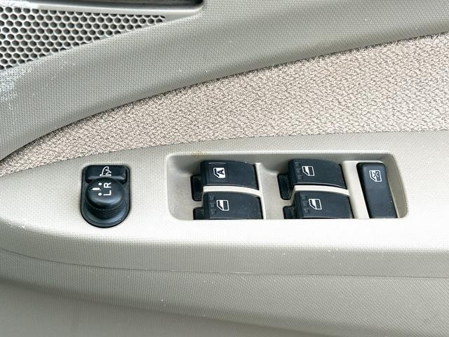 ムーヴ X スマートキー アイドリングストップ 電動格納ミラー ベンチシート CVT 盗難防止システム ABS CD ミュージックプレイヤー接続可 アルミホイール 衝突安全ボディ エアコン パワーステアリング(8枚目)