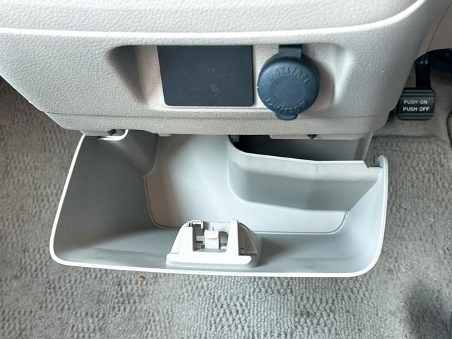 スペーシア Ｘ　ドライブレコーダー　ＥＴＣ　両側スライド・片側電動　スマートキー　アイドリングストップ　電動格納ミラー　ベンチシート　ＣＶＴ　盗難防止システム　ＡＢＳ　ＣＤ　衝突安全ボディ　エアコン（30枚目）