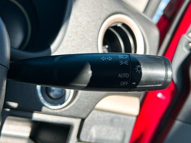 ワゴンＲスティングレー Ｊスタイル　ＥＴＣ　バックカメラ　ナビ　ＴＶ　衝突被害軽減システム　オートライト　ＨＩＤ　スマートキー　アイドリングストップ　電動格納ミラー　シートヒーター　ベンチシート　ＣＶＴ　盗難防止システム　ＡＢＳ　ＥＳＣ（28枚目）