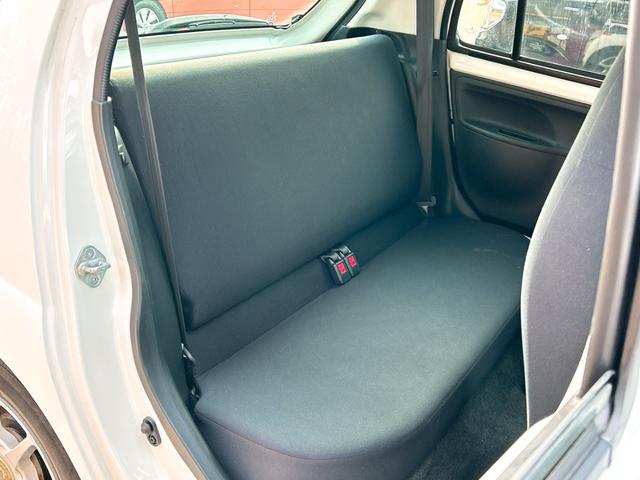 エッセ D 4WD キーレスエントリー AT 盗難防止システム CD アルミホイール 衝突安全ボディ エアコン パワーステアリング パワーウィンドウ(30枚目)