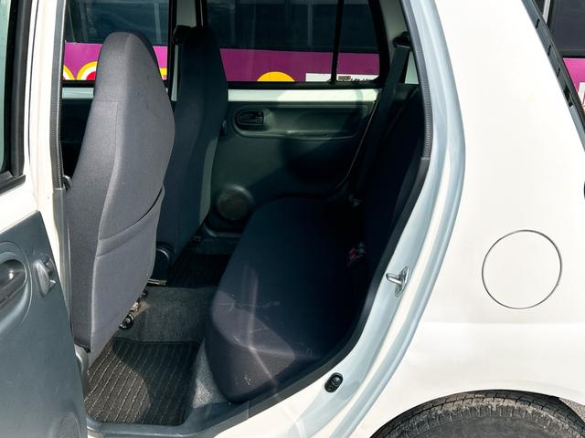 エッセ D 4WD キーレスエントリー AT 盗難防止システム CD アルミホイール 衝突安全ボディ エアコン パワーステアリング パワーウィンドウ(35枚目)