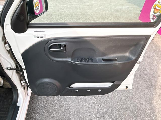 エッセ D 4WD キーレスエントリー AT 盗難防止システム CD アルミホイール 衝突安全ボディ エアコン パワーステアリング パワーウィンドウ(37枚目)