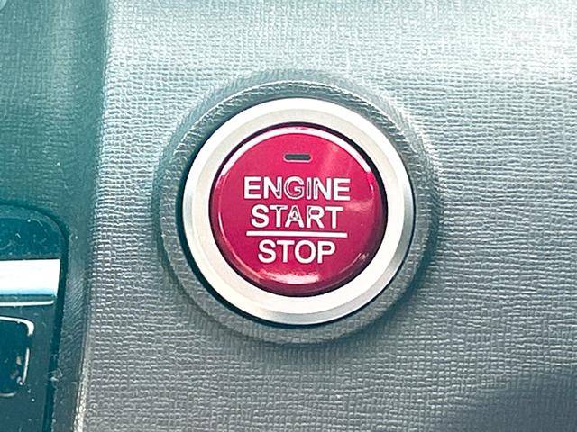 Ｎ－ＯＮＥ Ｇ・Ｌパッケージ　オートライト　ＨＩＤ　スマートキー　アイドリングストップ　電動格納ミラー　ベンチシート　ＣＶＴ　盗難防止システム　ＡＢＳ　ＥＳＣ　ＣＤ　衝突安全ボディ　エアコン　パワーステアリング　パワーウィンドウ（6枚目）