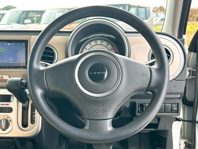 アルトラパン Ｘ　ナビ　ＴＶ　スマートキー　電動格納ミラー　ベンチシート　ＣＶＴ　盗難防止システム　ＡＢＳ　Ｂｌｕｅｔｏｏｔｈ　アルミホイール　衝突安全ボディ　エアコン　パワーステアリング　パワーウィンドウ（3枚目）