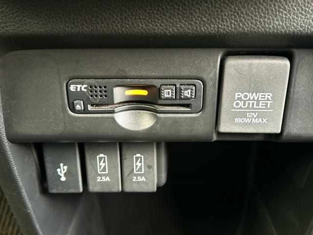 N-WGNカスタム G SSパッケージ ETC バックカメラ ナビ TV オートクルーズコントロール 衝突被害軽減システム オートライト HID スマートキー アイドリングストップ 電動格納ミラー ベンチシート CVT 盗難防止システム(8枚目)