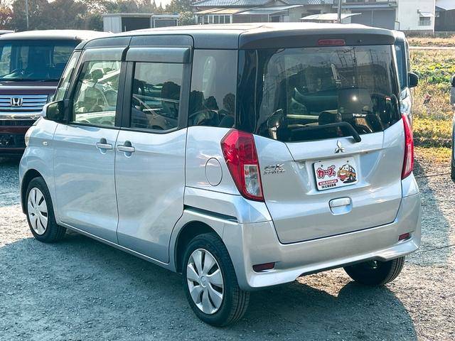 eKスペース E ラプター塗装 両側スライドドア キーレスエントリー アイドリングストップ 電動格納ミラー ベンチシート CVT ABS CD ミュージックプレイヤー接続可 衝突安全ボディ エアコン パワーステアリング(17枚目)