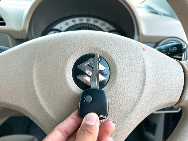 アルト F キーレスエントリー AT 盗難防止システム CD 衝突安全ボディ エアコン パワーステアリング パワーウィンドウ(7枚目)