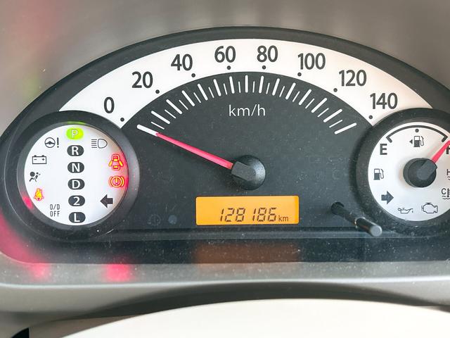 アルト F キーレスエントリー AT 盗難防止システム CD 衝突安全ボディ エアコン パワーステアリング パワーウィンドウ(24枚目)