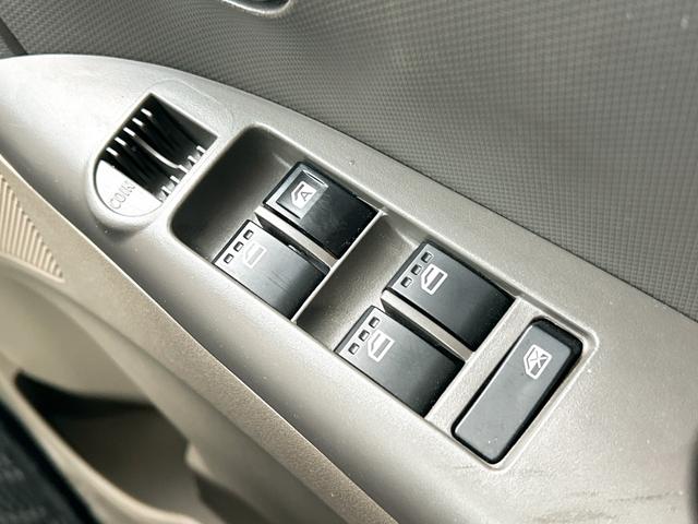 タント L スライドドア キーレスエントリー ベンチシート CVT ABS CD USB 衝突安全ボディ エアコン パワーステアリング パワーウィンドウ(7枚目)