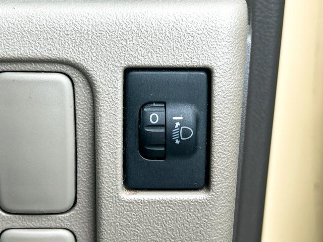 タント L スライドドア キーレスエントリー ベンチシート CVT ABS CD USB 衝突安全ボディ エアコン パワーステアリング パワーウィンドウ(27枚目)