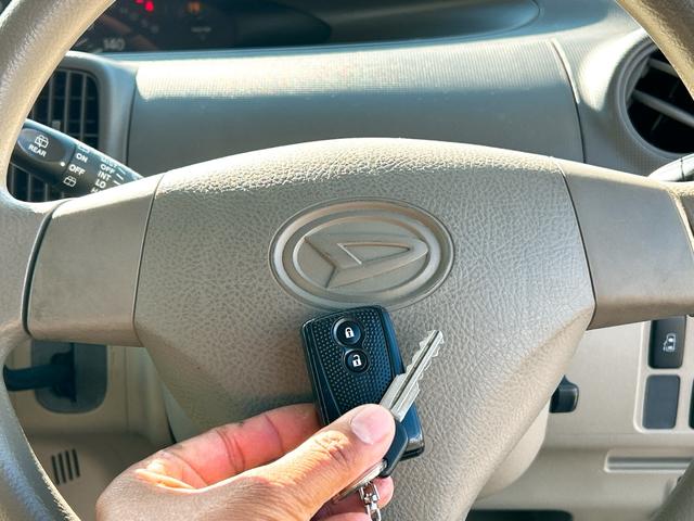 タント X ETC バックカメラ 電動スライドドア スマートキー アイドリングストップ 電動格納ミラー ベンチシート CVT 盗難防止システム ABS CD ミュージックプレイヤー接続可 衝突安全ボディ エアコン(30枚目)