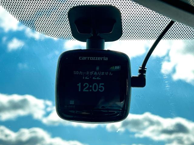 プリウス Ｓ　ＬＥＤエディション　ドライブレコーダー　ＥＴＣ　ナビ　ＴＶ　オートクルーズコントロール　アルミホイール　オートライト　ＬＥＤヘッドランプ　ヘッドライトウォッシャー　スマートキー　電動格納ミラー　ＣＶＴ　盗難防止システム（6枚目）