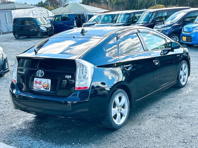 プリウス Ｓ　ＬＥＤエディション　ドライブレコーダー　ＥＴＣ　ナビ　ＴＶ　オートクルーズコントロール　アルミホイール　オートライト　ＬＥＤヘッドランプ　ヘッドライトウォッシャー　スマートキー　電動格納ミラー　ＣＶＴ　盗難防止システム（26枚目）