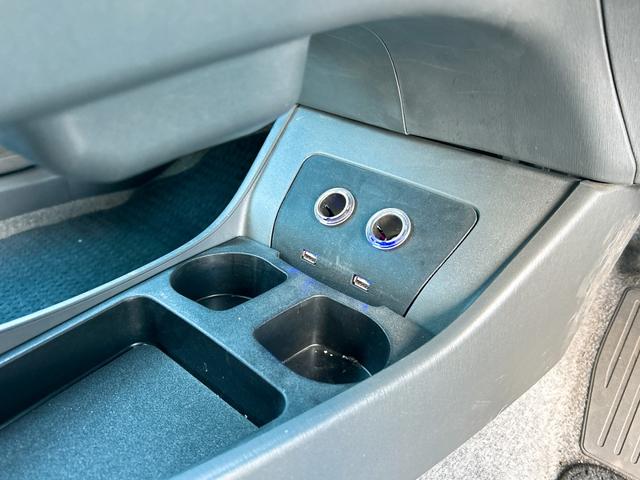 プリウス Ｓ　ＬＥＤエディション　ドライブレコーダー　ＥＴＣ　ナビ　ＴＶ　オートクルーズコントロール　アルミホイール　オートライト　ＬＥＤヘッドランプ　ヘッドライトウォッシャー　スマートキー　電動格納ミラー　ＣＶＴ　盗難防止システム（32枚目）