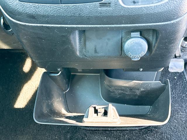 スペーシア Ｇ　ドライブレコーダー　ＥＴＣ　バックカメラ　両側スライドドア　ナビ　ＴＶ　スマートキー　アイドリングストップ　電動格納ミラー　シートヒーター　ベンチシート　ＣＶＴ　盗難防止システム　ＡＢＳ　ＣＤ　ＵＳＢ（40枚目）