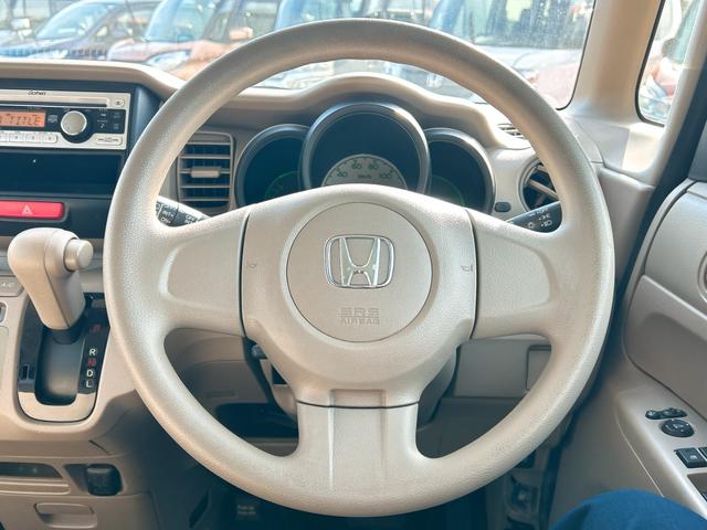 Ｎ－ＢＯＸ Ｇ　ＥＴＣ　両側スライドドア　スマートキー　アイドリングストップ　電動格納ミラー　ベンチシート　ＣＶＴ　盗難防止システム　ＡＢＳ　ＥＳＣ　ＣＤ　ミュージックプレイヤー接続可　チップアップシート（3枚目）