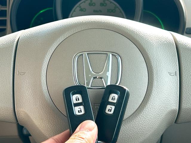 Ｎ－ＢＯＸ Ｇ　ＥＴＣ　両側スライドドア　スマートキー　アイドリングストップ　電動格納ミラー　ベンチシート　ＣＶＴ　盗難防止システム　ＡＢＳ　ＥＳＣ　ＣＤ　ミュージックプレイヤー接続可　チップアップシート（8枚目）