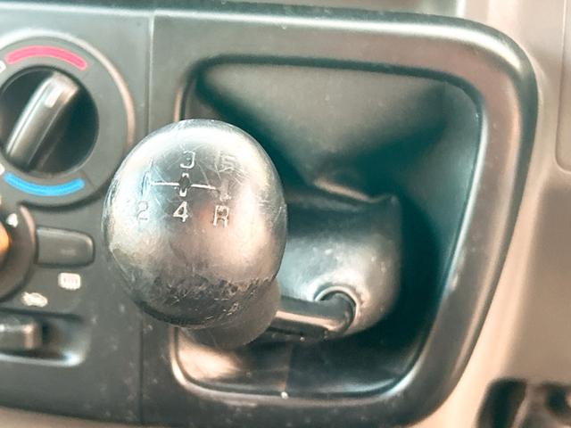 ミニキャブバン Ｍ　ハイルーフ　ＭＴ　両側スライドドア　エアコン　パワーステアリング　運転席エアバッグ　助手席エアバッグ（6枚目）