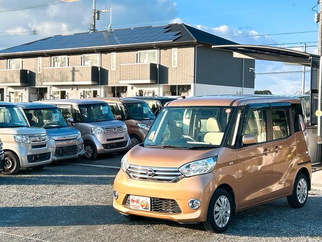 デイズルークス Ｘ　全周囲カメラ　両側スライド・片側電動　ナビ　ＴＶ　スマートキー　アイドリングストップ　電動格納ミラー　ベンチシート　ＣＶＴ　盗難防止システム　ＡＢＳ　アルミホイール　衝突安全ボディ　エアコン（25枚目）