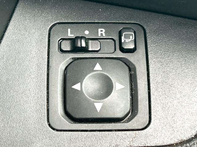 デイズルークス ハイウェイスター　ターボ　ＥＴＣ　全周囲カメラ　両側電動スライドドア　衝突被害軽減システム　オートライト　ＨＩＤ　スマートキー　電動格納ミラー　ベンチシート　ＣＶＴ　盗難防止システム　ＡＢＳ　ＥＳＣ　アルミホイール（32枚目）