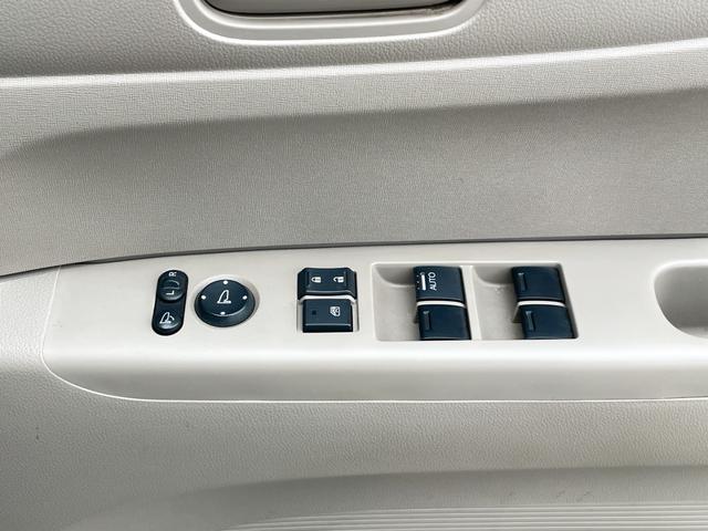 �p���[�E�B���h�E�̃X�C�b�`�ł���B�^�]�Ȃɋ��Ȃ��瑋���J���߂̃R���g���[���ł��܂���B