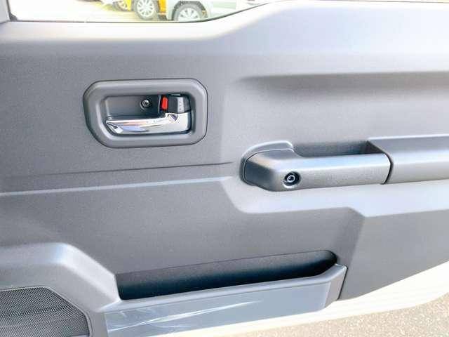 ジムニー XC 4WD クリアランスソナー オートクルーズコントロール レーンアシスト 衝突被害軽減システム オートライト LEDヘッドランプ ヘッドライトウォッシャー スマートキー アイドリングストップ(37枚目)