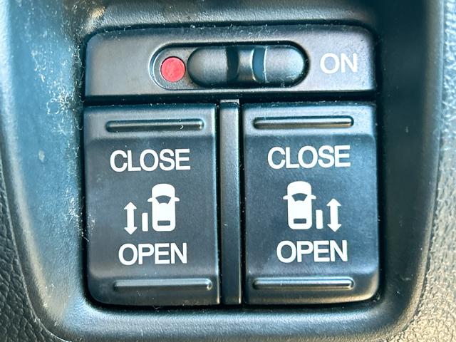 �w��ЂƂŃh�A�I�[�v���B�y�����A�N�V���������p���[�X���C�h�h�A�z���肪�ӂ������Ă��Ă��A�X�C�b�`�ЂƂŃX���C�h�h�A�����������������I�[�v�����܂��B