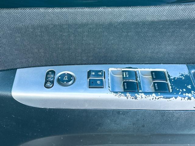 N-BOXカスタム G・ターボLパッケージ ETC バックカメラ 両側電動スライドドア ナビ TV オートクルーズコントロール オートライト HID スマートキー アイドリングストップ 電動格納ミラー ベンチシート CVT 盗難防止システム(10枚目)