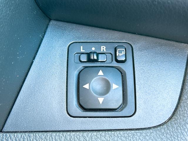 デイズルークス ハイウェイスター　ターボ　ＥＴＣ　全周囲カメラ　両側電動スライドドア　ナビ　ＴＶ　オートライト　ＨＩＤ　スマートキー　電動格納ミラー　ベンチシート　後席モニター　ＣＶＴ　盗難防止システム　ＡＢＳ　ＥＳＣ　アルミホイール（10枚目）