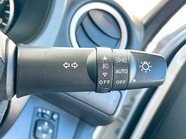 デイズルークス ハイウェイスター　ターボ　ＥＴＣ　全周囲カメラ　両側電動スライドドア　ナビ　ＴＶ　オートライト　ＨＩＤ　スマートキー　電動格納ミラー　ベンチシート　後席モニター　ＣＶＴ　盗難防止システム　ＡＢＳ　ＥＳＣ　アルミホイール（24枚目）