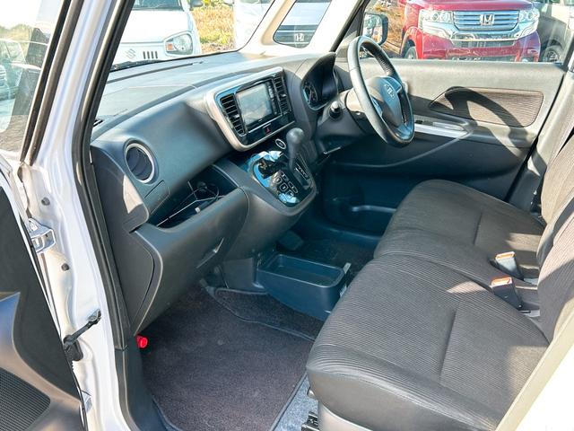 デイズルークス ハイウェイスター　ターボ　ＥＴＣ　全周囲カメラ　両側電動スライドドア　ナビ　ＴＶ　オートライト　ＨＩＤ　スマートキー　電動格納ミラー　ベンチシート　後席モニター　ＣＶＴ　盗難防止システム　ＡＢＳ　ＥＳＣ　アルミホイール（49枚目）