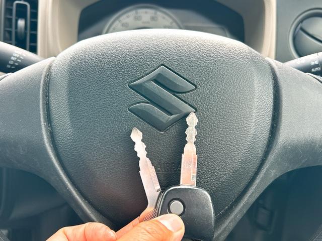 �W�������́u�L�[���X�v�B�L�[���������Ă���΁A�h�A�̊J�����{�����y�X�s���܂��I