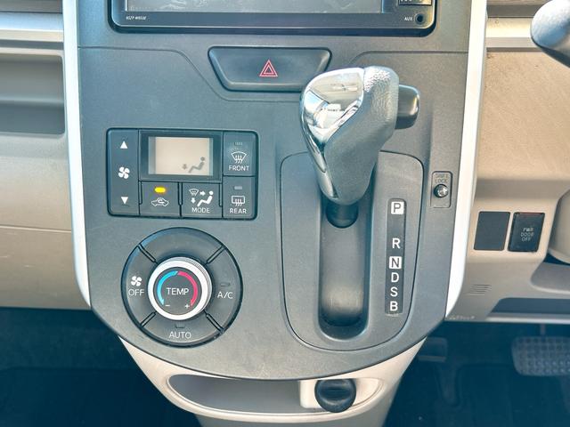 タント 　バックカメラ　両側スライド・片側電動　ナビ　衝突被害軽減システム　スマートキー　アイドリングストップ　電動格納ミラー　ベンチシート　ＣＶＴ　ＡＢＳ　ＥＳＣ　ミュージックプレイヤー接続可　エアコン（7枚目）