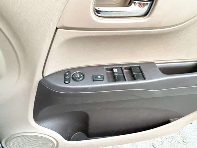 N-ONE ツアラー・Lパッケージ オートクルーズコントロール オートライト HID スマートキー アイドリングストップ ベンチシート CVT 盗難防止システム ABS ESC CD Bluetooth アルミホイール 衝突安全ボディ(10枚目)