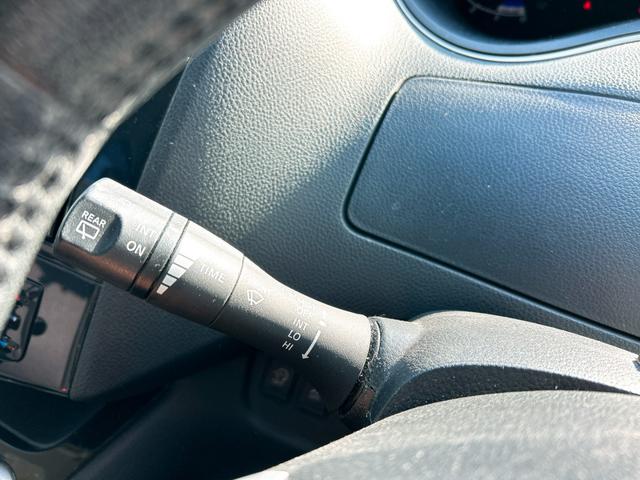 セレナ ハイウェイスター S-ハイブリッド ワンオーナー バックカメラ ナビ TV オートクルーズコントロール 両側スライド・片側電動 スマートキー アイドリングストップ 電動格納ミラー 後席モニター 3列シート ウォークスルー CVT(10枚目)