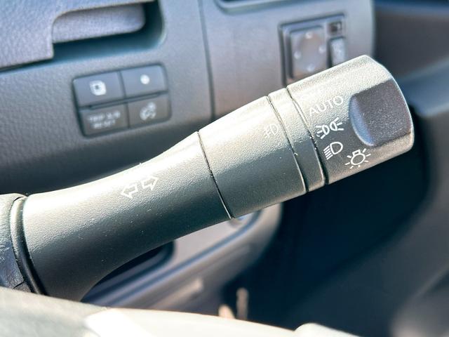 �I�[�g���C�g�́A�t���Y�������Y���h�����Ƃ��ł��܂��B�������H�Ȃǂ̃g���l���Ȃǂɂ��𗧂��܂��B