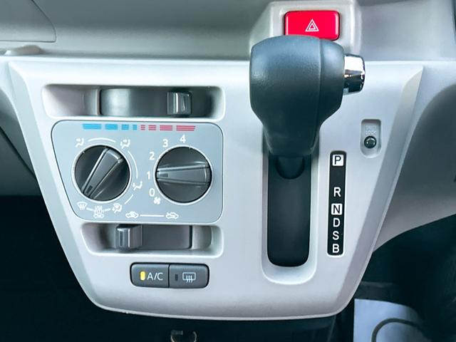 ���i�����ގ��ɕK�����삷�郌�o�[�ł��B����̂��₷�����̂ɂȂ��Ă��܂��B���Ј�x�̊����Ă��������B