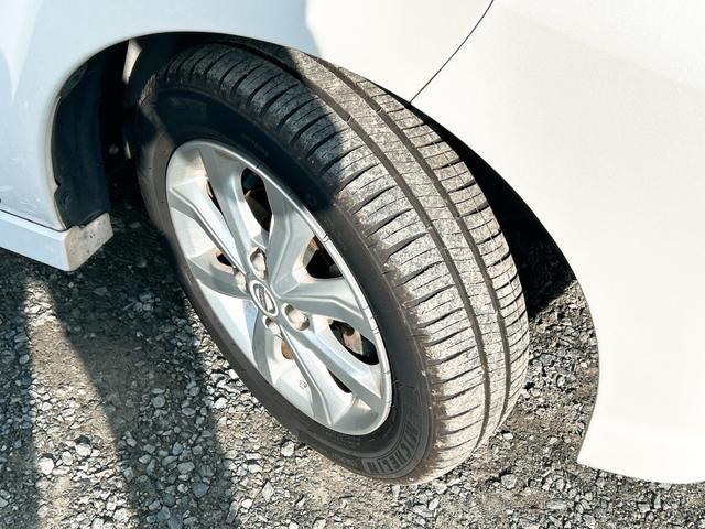 デイズルークス ハイウェイスター　Ｘターボ　全周囲カメラ　両側スライド・片側電動　衝突被害軽減システム　オートマチックハイビーム　オートライト　ＬＥＤヘッドランプ　スマートキー　アイドリングストップ　電動格納ミラー　ベンチシート　ＣＶＴ（25枚目）