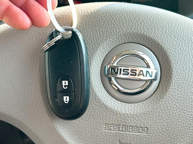 �t���Ăĕ֗��I�ƂĂ��l�C�̍��������̃X�}�[�g�L�[�V�X�e���B�L�[���g�т��Ă��邾���ŁA�h�A���b�N�̊J���тɃG���W���̎n�����\�ȑ����ł��B�v�b�V���X�^�[�g�ł��̂ŃG���W���̎n�����{�^�������������ł�