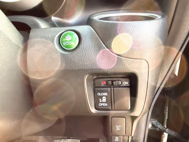 �d���X���C�h�h�A�Ől�̏��~���傫�ȉו��̐ςݍ��݂����N���N�I