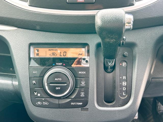 ���i�����ގ��ɕK�����삷�郌�o�[�ł��B����̂��₷�����̂ɂȂ��Ă��܂��B���Ј�x�̊����Ă��������B