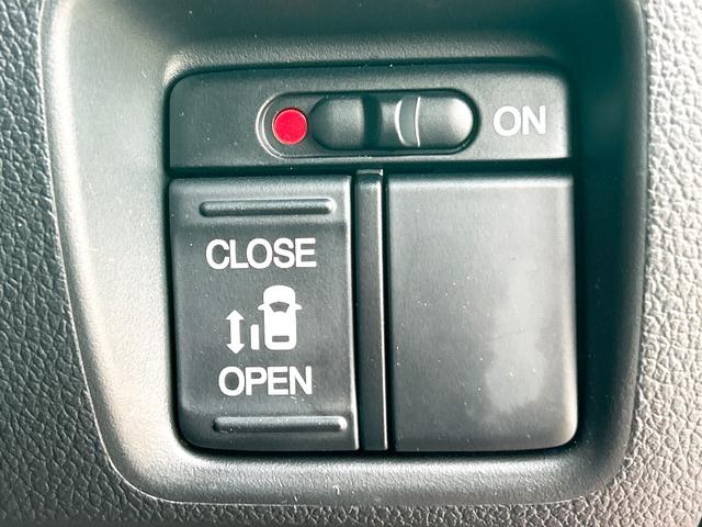 �d���X���C�h�h�A�Ől�̏��~���傫�ȉו��̐ςݍ��݂����N���N�I