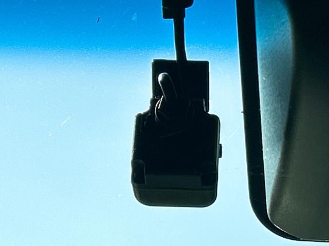 �h���C�u���R�[�_�[�����Ă��܂��I�������̂��N�����Ă��܂�����B����Ȏ��ɐS���������ɂȂ�̂��A�^�]�̋L�^���f���Ɖ��ŋL�^����h���C�u���R�[�_�[�ł��B